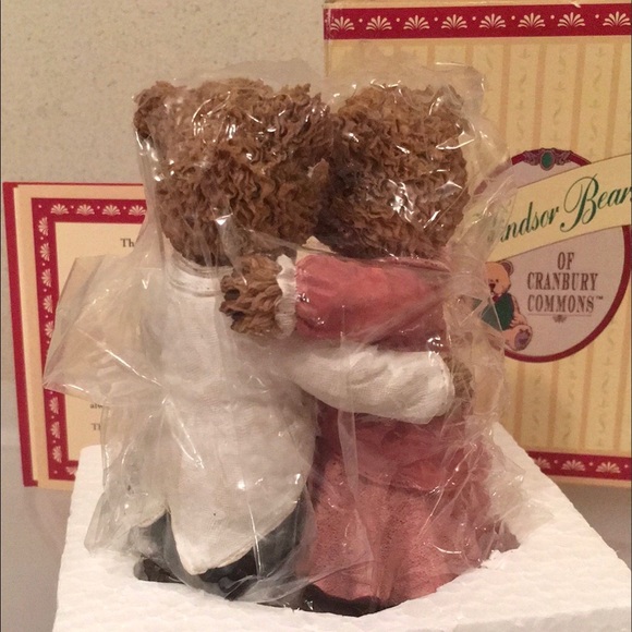 Windsor Bears “50th Anniversary Waltz” NEW - Picture 4 of 7